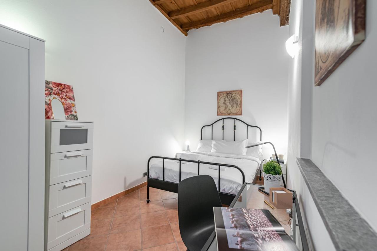House Of Foscolo - Palazzo Cornazzani - By Host4U Apartment Pavia Bagian luar foto