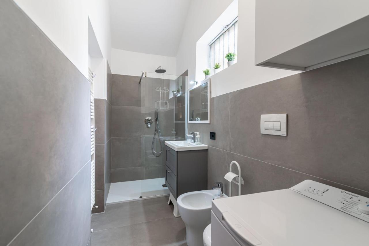 House Of Foscolo - Palazzo Cornazzani - By Host4U Apartment Pavia Bagian luar foto