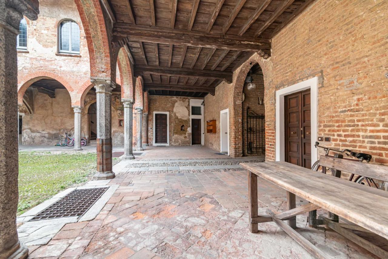 House Of Foscolo - Palazzo Cornazzani - By Host4U Apartment Pavia Bagian luar foto
