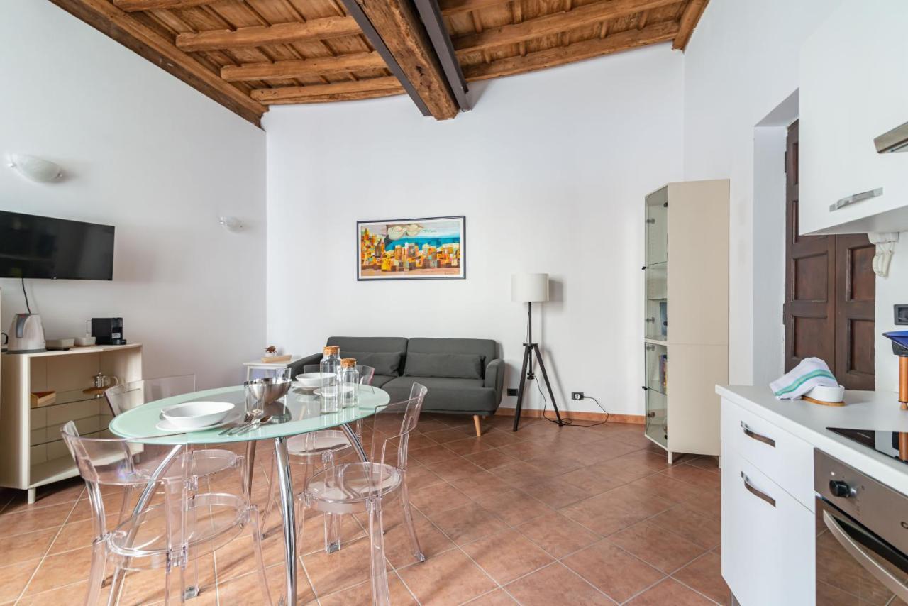 House Of Foscolo - Palazzo Cornazzani - By Host4U Apartment Pavia Bagian luar foto