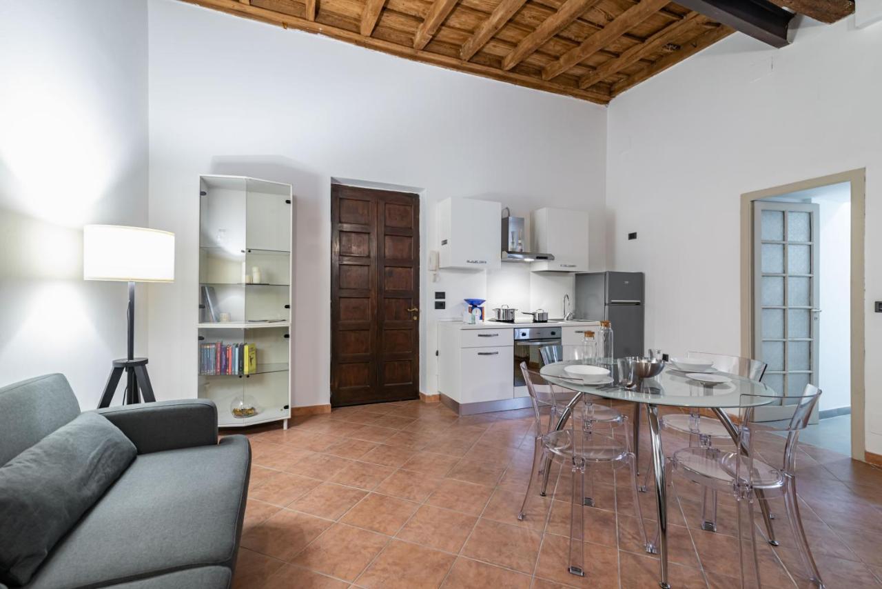 House Of Foscolo - Palazzo Cornazzani - By Host4U Apartment Pavia Bagian luar foto